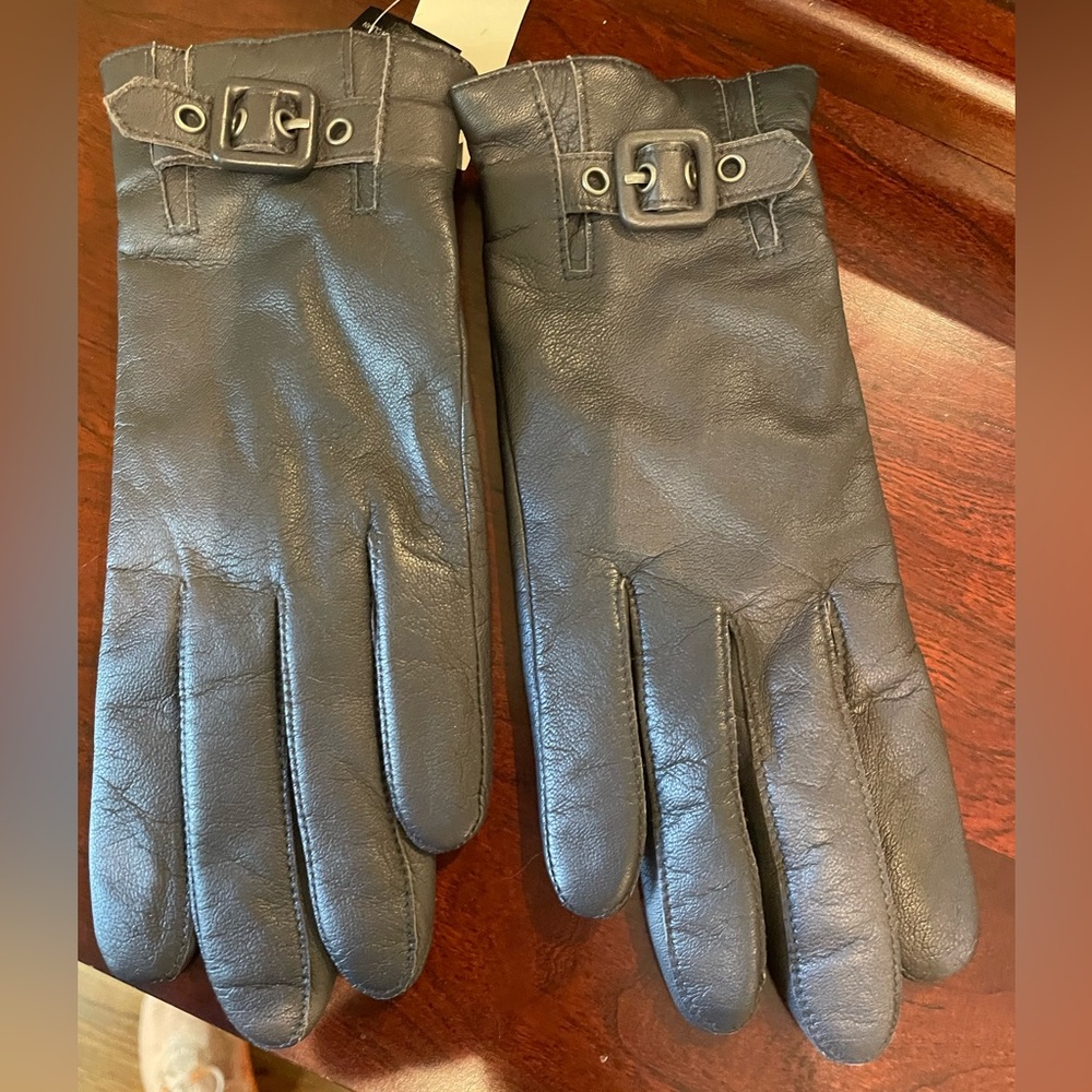 Women’s Talbots NWT Leather Gloves Small